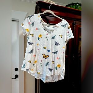 Lucky Brand tee: butterflies/florals/ladybugs print; small